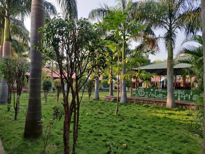 Tadoba Tiger Valley Resort Tadoba Mohurli Exteriör bild